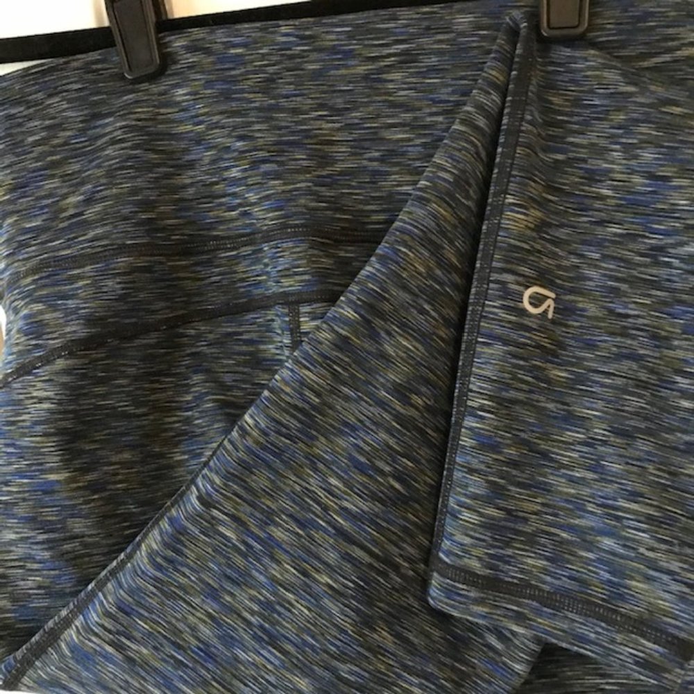 M GAP high rise blackout spacedye leggings